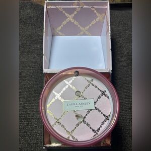 Laura Ashley Soy Blend Candle GOLDEN BLOOM